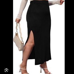 3/$25 STYLE & CO. 22, FULL LENGTH BLACK SKIRT W LEG SLIT